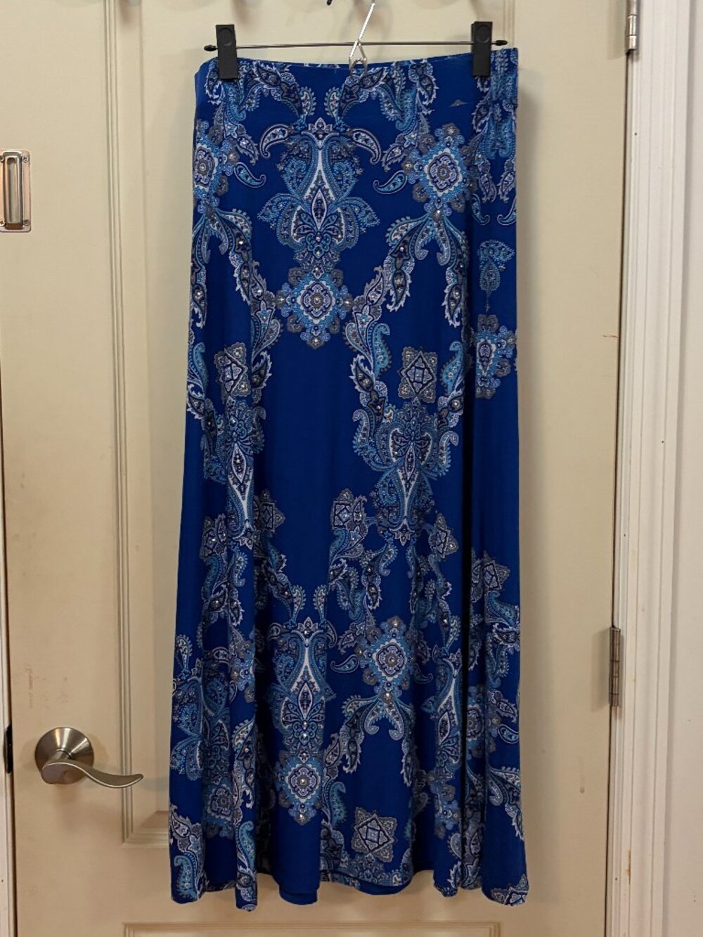 INC Women's Size M 95% Polyester/35% Spandex Elastic Waist Maxi Skirt. Blue